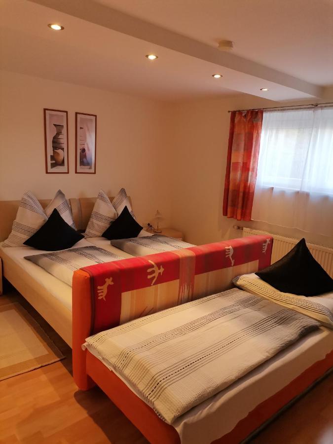 Ferienwohnung Hohe Wand ไฮลิเกนบลูท ภายนอก รูปภาพ